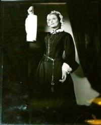 Anna Neagle portrayed Nightingale in 1951